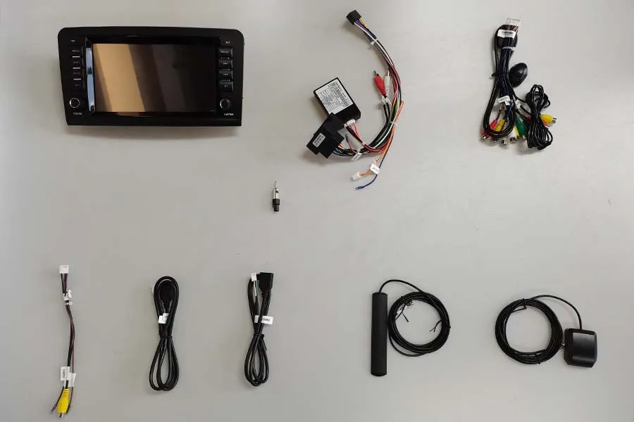 Mercedes-Benz GL-X164/ML-W164 Aftermarket Radio Upgrade