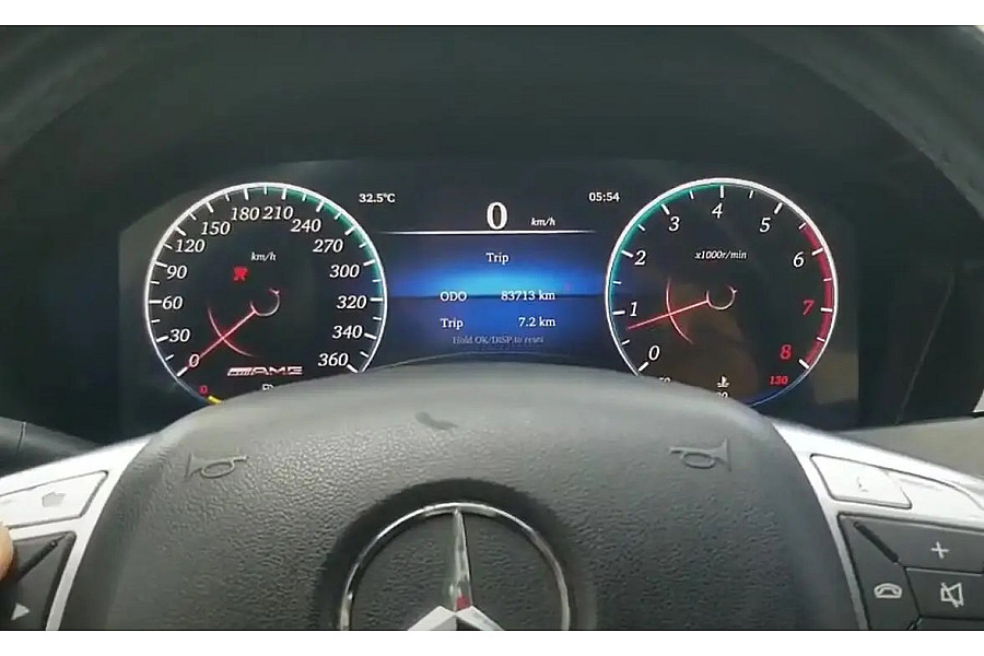 Digital Instrument Cluster for Mercedes Benz C-Class (W204 Pre-Facelift)