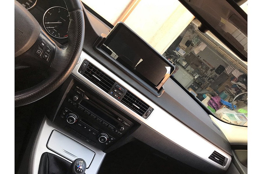 BMW 3 Series E90 E91 E92 E93 GPS Radio Player | Car Stereo with CarPlay & DAB image