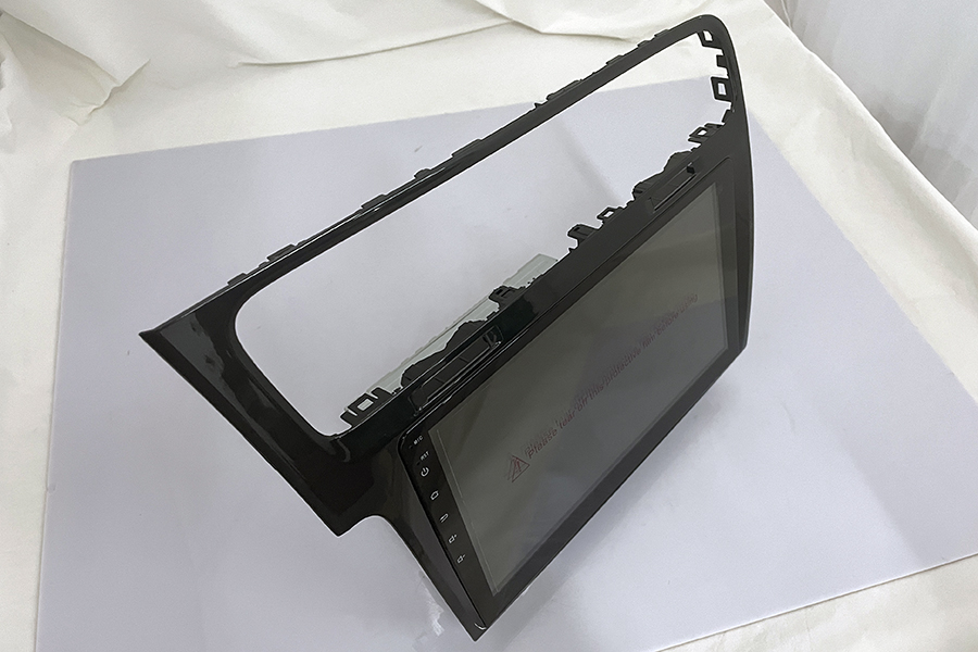 VW Golf Gti 2012-2019 Aftermarket Radio Upgrade image